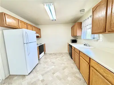 1040 Marne Court C Kitchen