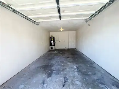 1040 Marne Court C Garage