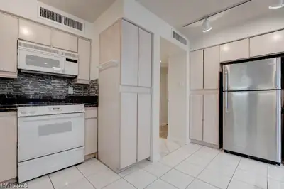 3111 Bel Air Drive 3A Kitchen