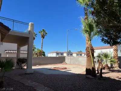 4042 Mitra Court Yard