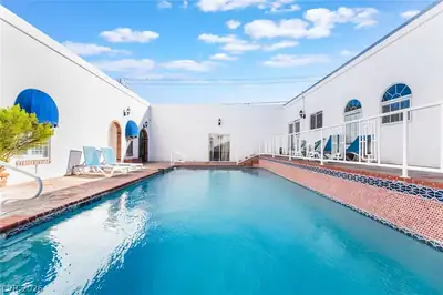 909 Cashman Drive Pool