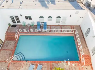 909 Cashman Drive Pool