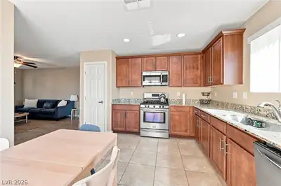 2780 China Cove Street Kitchen