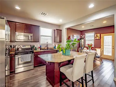 124 Brookhouse Court Kitchen