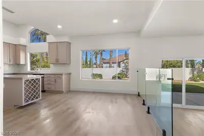 1700 Double Arrow Place Dining Area