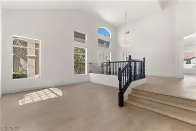 1700 Double Arrow Place Living Room