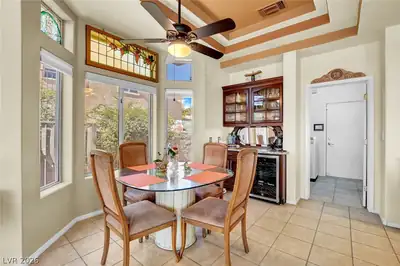 2916 Big Green Lane Dining Area