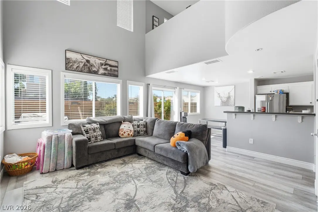 9144 Starling Wing Place