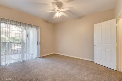 2900 Sunridge Heights Parkway 1613 Bedroom