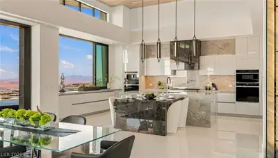 4 Chisel Crest Court Kitchen