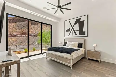 4 Chisel Crest Court Bedroom