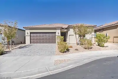7915 Pearly Court, North Las Vegas