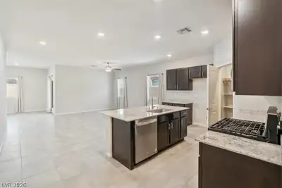 7915 Pearly Court Kitchen