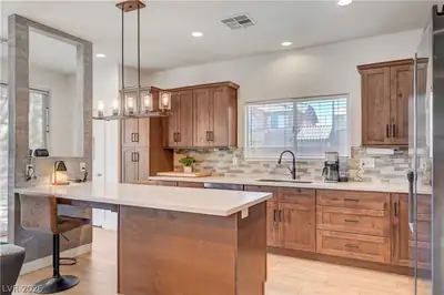 1018 Snow Bunting Court Kitchen