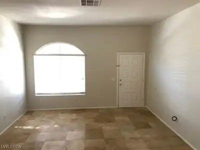 3439 Bankside Drive Entrance Foyer