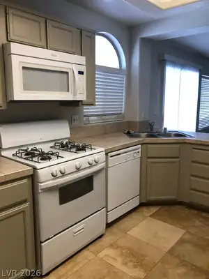 3439 Bankside Drive Kitchen