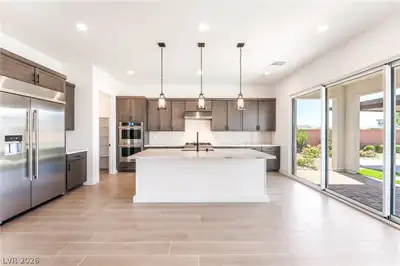 5917 Kings Bluff Avenue Kitchen