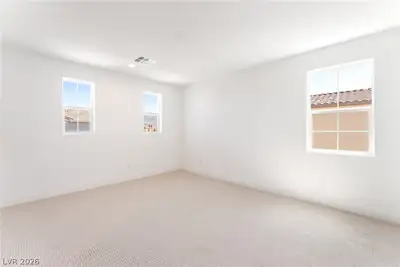 5917 Kings Bluff Avenue Bedroom