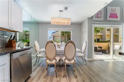 6250 West Flamingo Road 37 Dining Area