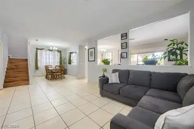 5524 Merriweather Drive Living Room