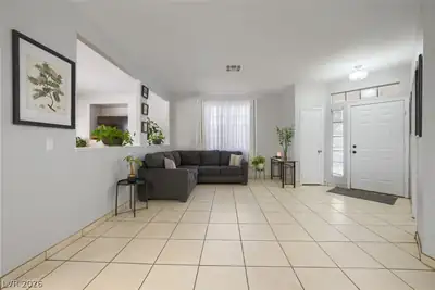 5524 Merriweather Drive Living Room