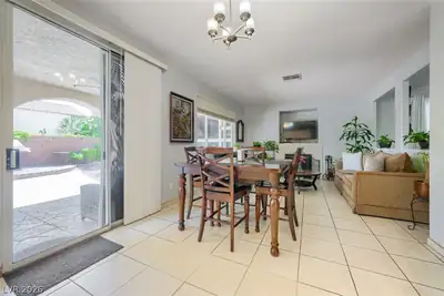 5524 Merriweather Drive Dining Area