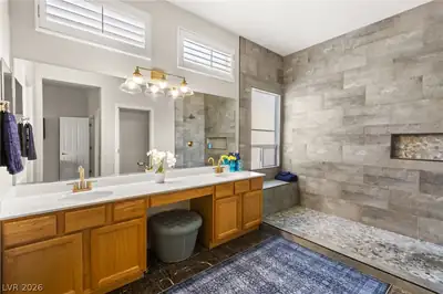 8869 Pheasant Valley Way Primary Bathroom