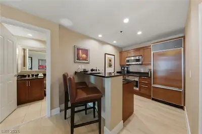 135 East Harmon Avenue 2721 Kitchen