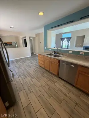 437 Waterbrook Drive Kitchen