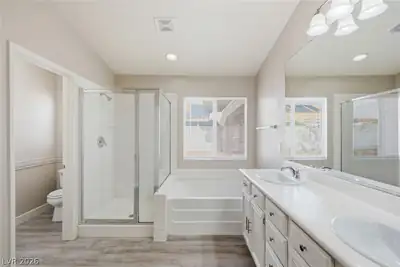 1428 Cloud Dance Court Primary Bathroom