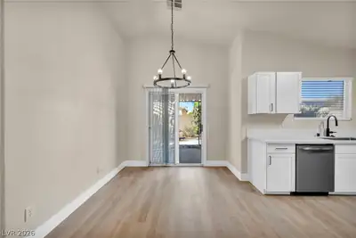 10306 Spider Rock Avenue Dining Area