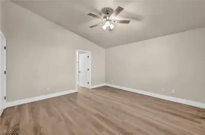 10306 Spider Rock Avenue Bedroom