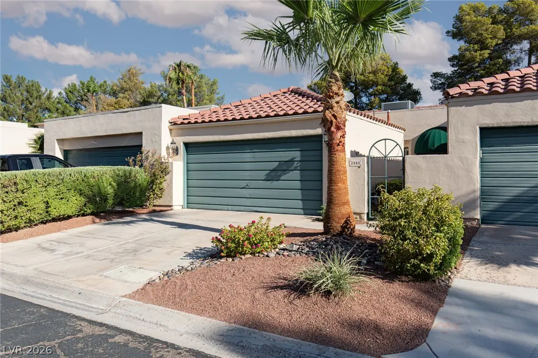 2882 Bridgepointe Drive
