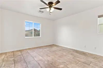 6180 Pacific Dogwood Avenue Bedroom