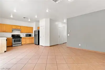 6180 Pacific Dogwood Avenue Kitchen