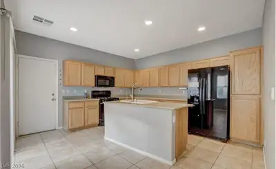 6624 Biltmore Garden Street Kitchen