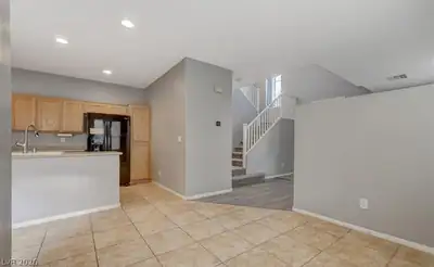 6624 Biltmore Garden Street Dining Area