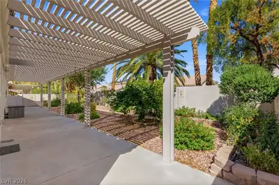 9034 Ridgepointe Way Patio