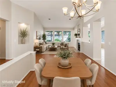 9034 Ridgepointe Way Dining Area