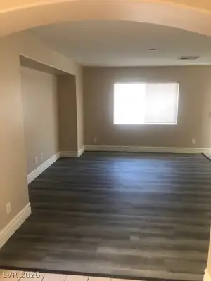 298 FAIRWAY WOODS Drive Living Room