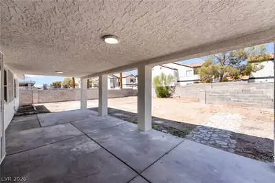 3926 Arizona Avenue Patio