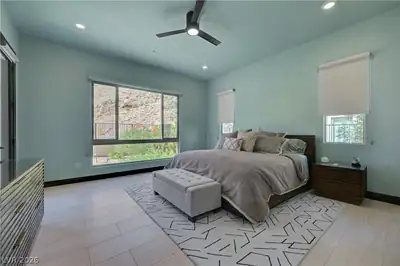 137 Mirage View Drive Primary Bedroom