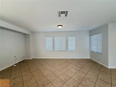 3525 Remington Grove Avenue Living Room
