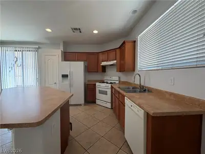 3525 Remington Grove Avenue Kitchen