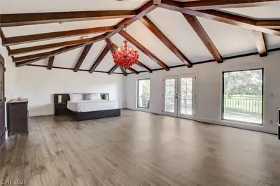 828 Vegas Valley Drive Bedroom