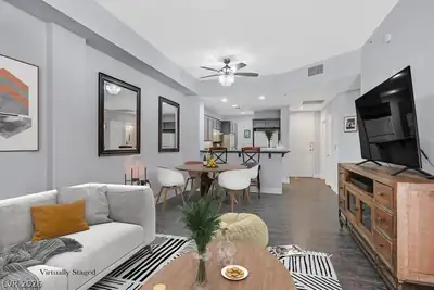 59 East Agate Avenue 206 Living Room