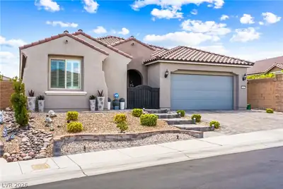 10587 Skye Paseo Avenue Las Vegas, NV 89166