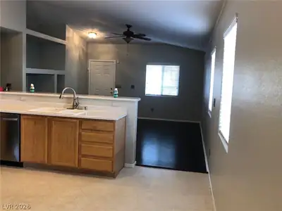 2837 Shayla Bay Avenue Kitchen