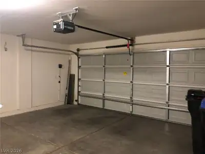 2837 Shayla Bay Avenue Garage