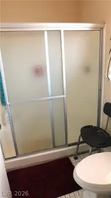 6600 Pickford Lane Primary Bathroom